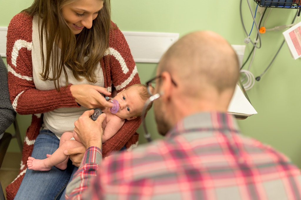 Newborn baby checkup with Mosaic pediatric provider